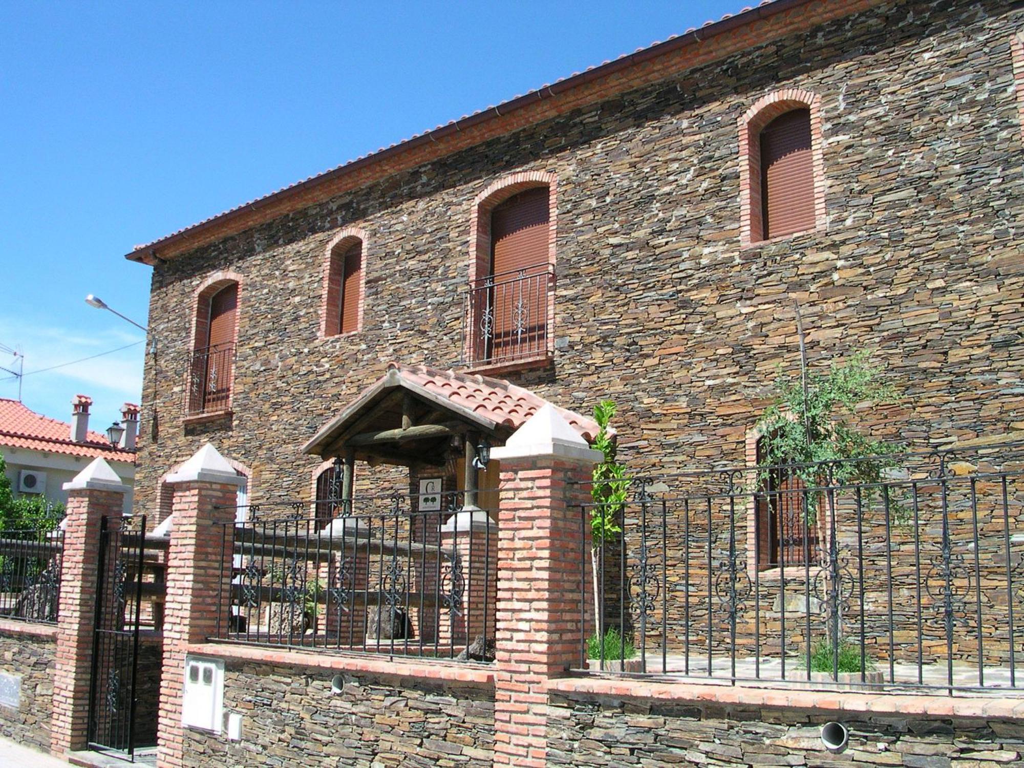 Casa Rural Pena Falcon Torrejón el Rubio Exteriör bild