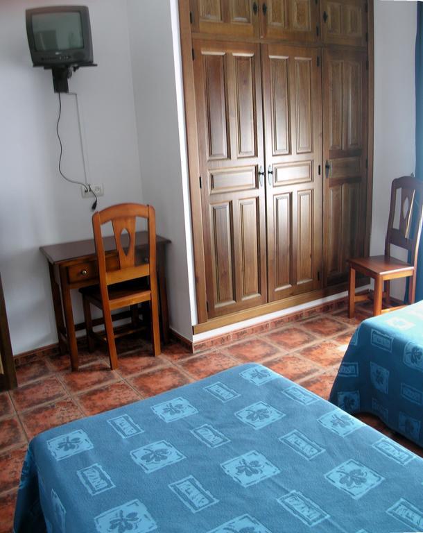 Casa Rural Pena Falcon Torrejón el Rubio Exteriör bild