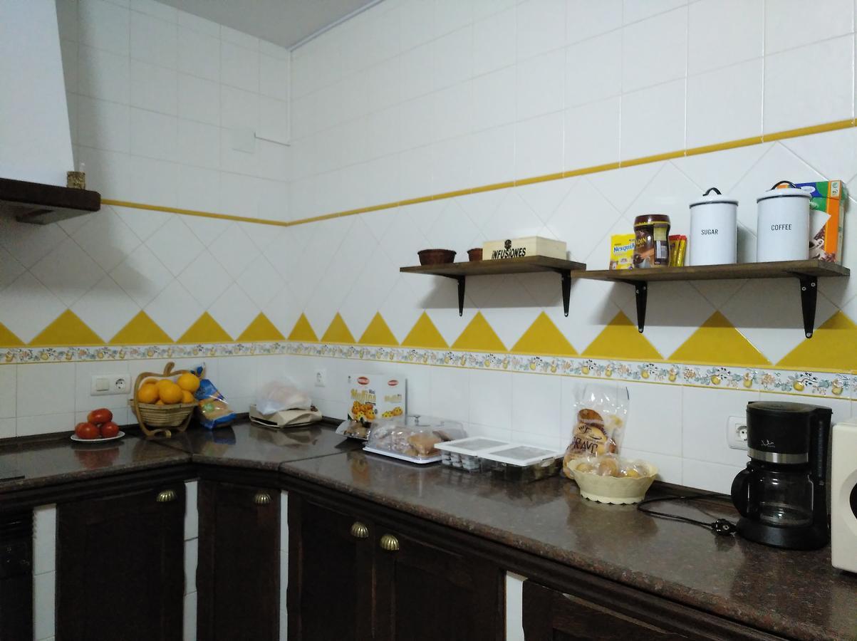 Casa Rural Pena Falcon Torrejón el Rubio Exteriör bild