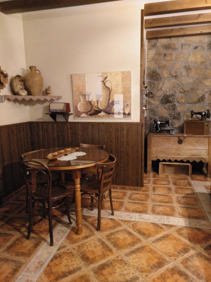 Casa Rural Pena Falcon Torrejón el Rubio Exteriör bild