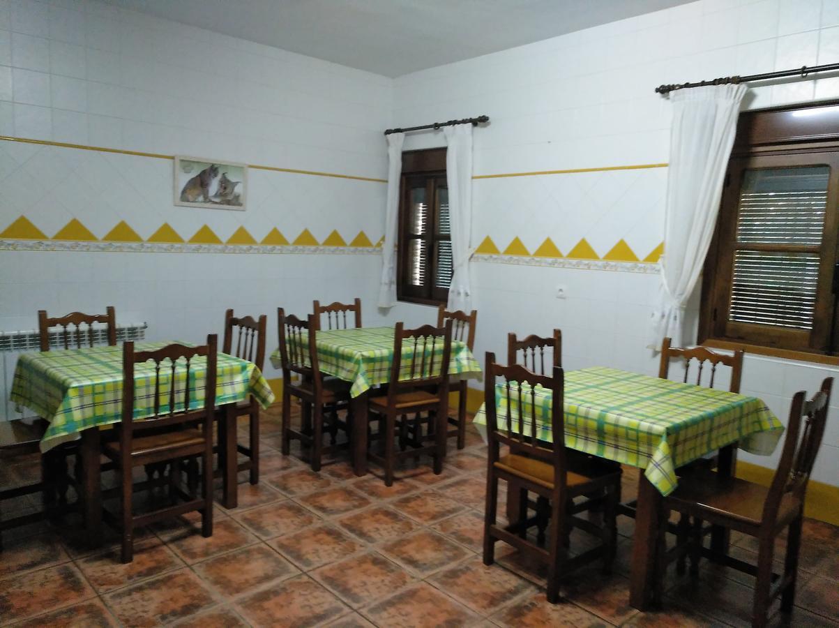 Casa Rural Pena Falcon Torrejón el Rubio Exteriör bild